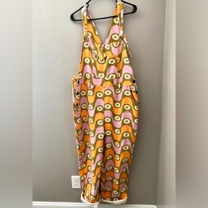 Lucy & Yak Easton Dungarees Groovy Daisy Print Baggy Overalls